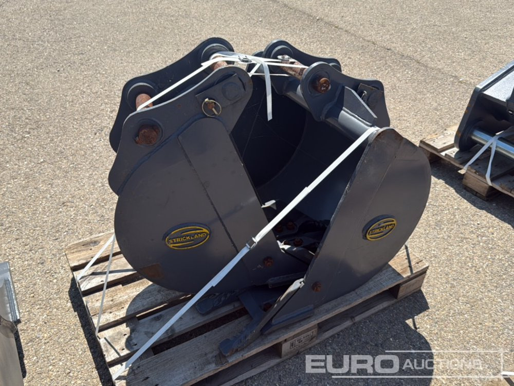 Unused Strickland 30", 12" Digging Buckets 45mm Pin to suit 6+ Ton Excavator - Ember: gambar 2 Unused Strickland 30", 12" Digging Buckets 45mm Pin to suit 6+ Ton Excavator - Ember: gambar 2