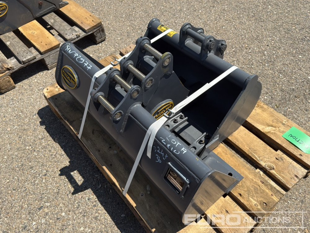 Unused Strickland 36" Ditching, 24", 6" Digging Bucket 25mm Pin to suit Mini Excavator - Ember: gambar 2 Unused Strickland 36" Ditching, 24", 6" Digging Bucket 25mm Pin to suit Mini Excavator - Ember: gambar 2
