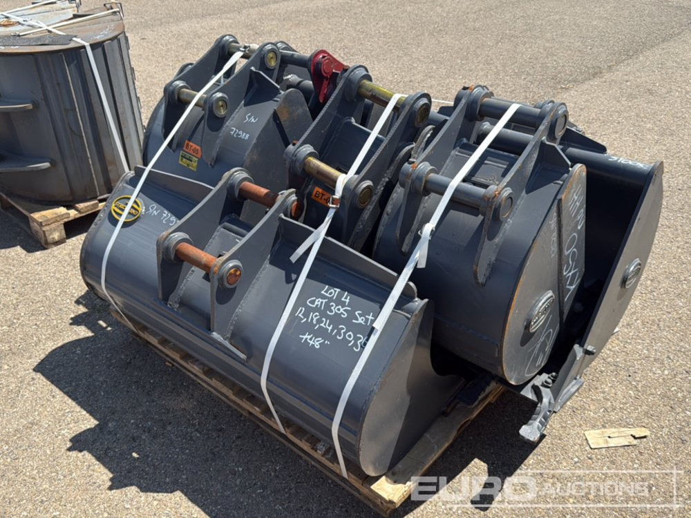 Unused Strickland 48" Ditching, 36", 30", 24", 18", 12" Digging Buckets 45mm Pin to suit CAT 305 Excavator - Ember: gambar 2 Unused Strickland 48" Ditching, 36", 30", 24", 18", 12" Digging Buckets 45mm Pin to suit CAT 305 Excavator - Ember: gambar 2