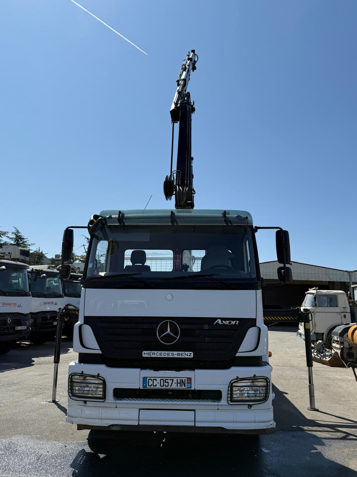Camion bénne Mercedes Benz 2633 CC-057-HN - Truk jungkit, Truk derek: gambar 1 Camion bénne Mercedes Benz 2633 CC-057-HN - Truk jungkit, Truk derek: gambar 1