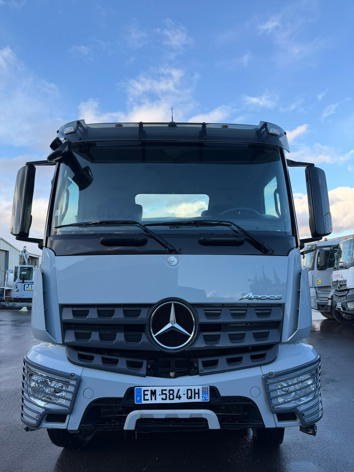 Camion porteur bi-benne EM-584-QH - Truk jungkit: gambar 1 Camion porteur bi-benne EM-584-QH - Truk jungkit: gambar 1