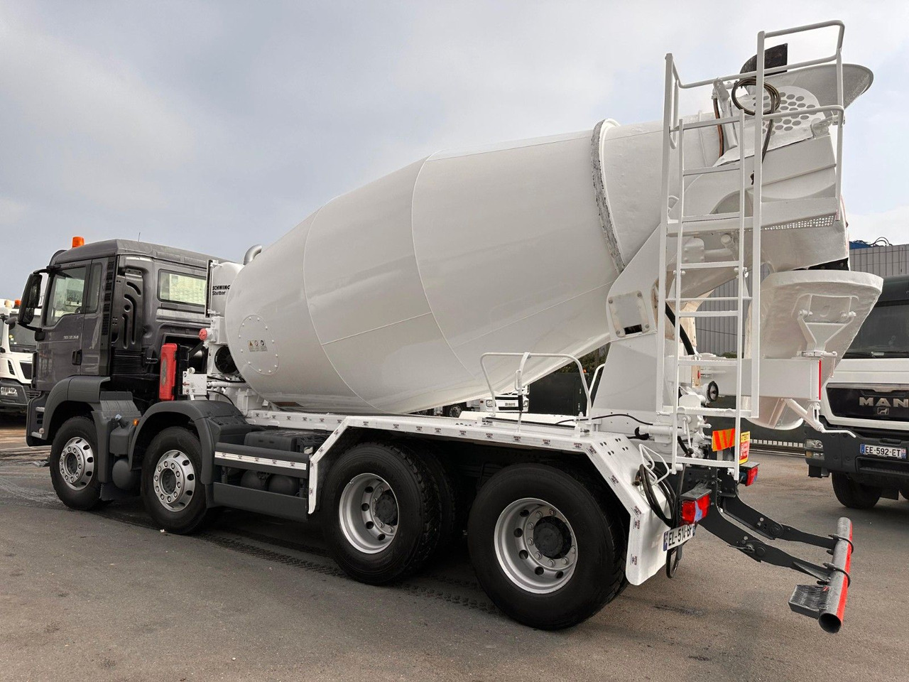 MAN TGS 32.360 - Truk pengaduk beton: gambar 5 MAN TGS 32.360 - Truk pengaduk beton: gambar 5