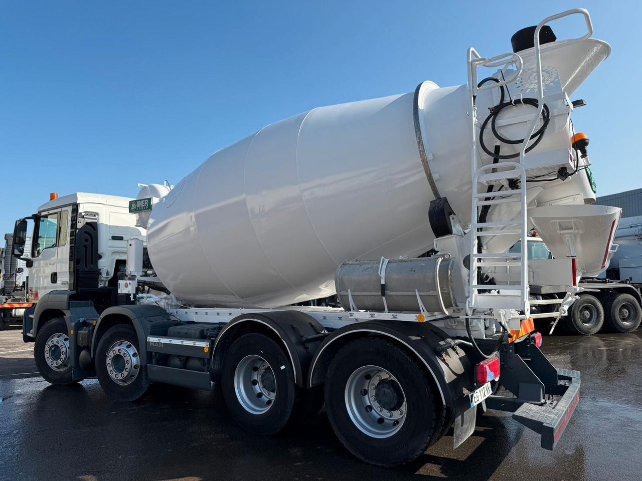 MAN TGS 32.360 - Truk pengaduk beton: gambar 4 MAN TGS 32.360 - Truk pengaduk beton: gambar 4