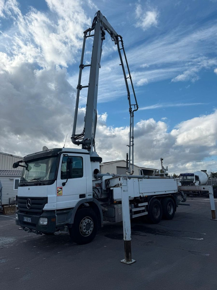 Mercedes-Benz Actros - Truk pompa beton: gambar 4 Mercedes-Benz Actros - Truk pompa beton: gambar 4