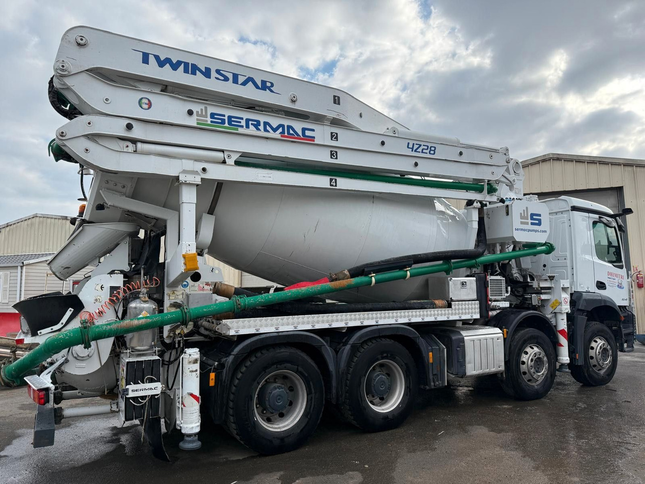 Mercedes-Benz Arocs 3243 - Truk pengaduk beton: gambar 4 Mercedes-Benz Arocs 3243 - Truk pengaduk beton: gambar 4