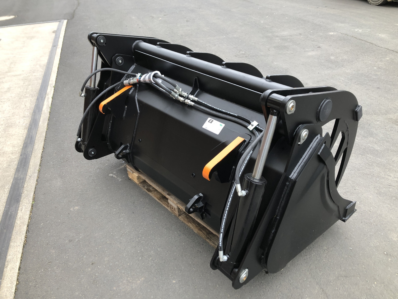 Alö Powergrab S 185 EURO - Pemuat depan untuk traktor: gambar 2 Alö Powergrab S 185 EURO - Pemuat depan untuk traktor: gambar 2