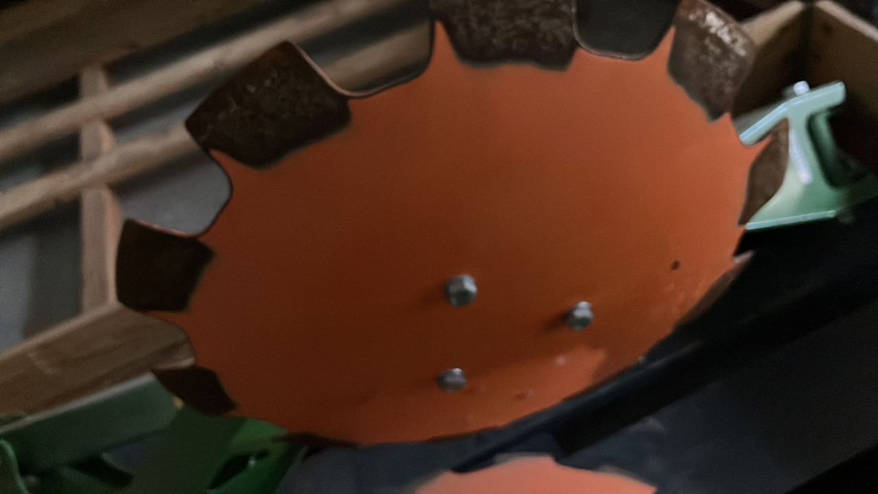 Amazone Fahrgassenmarkierung Cataya - Mesin pengolahan tanah: gambar 3 Amazone Fahrgassenmarkierung Cataya - Mesin pengolahan tanah: gambar 3