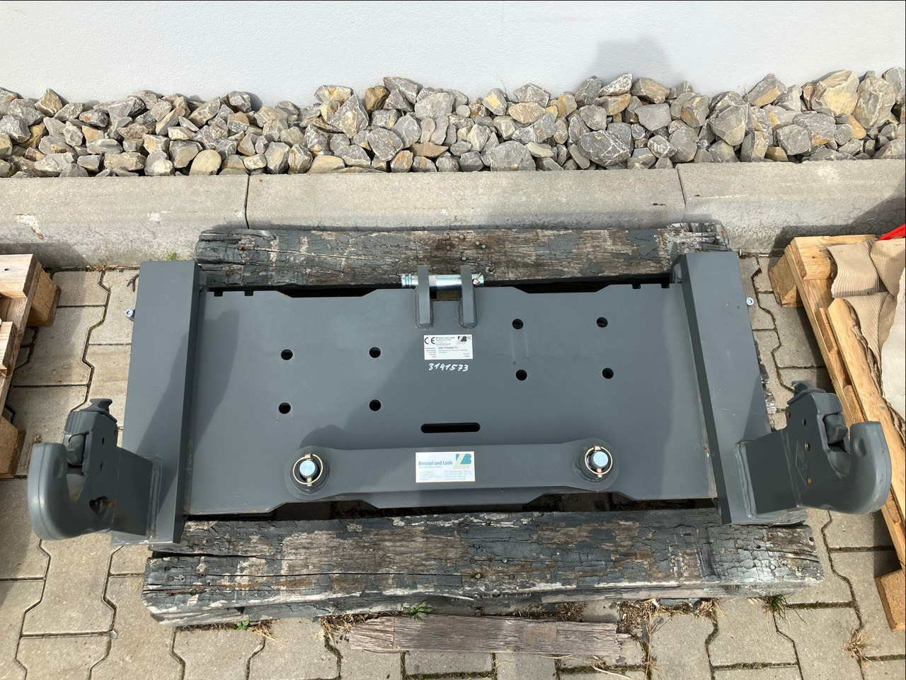 Bressel und Lade Adapterrahmen - Pemuat depan untuk traktor: gambar 1 Bressel und Lade Adapterrahmen - Pemuat depan untuk traktor: gambar 1