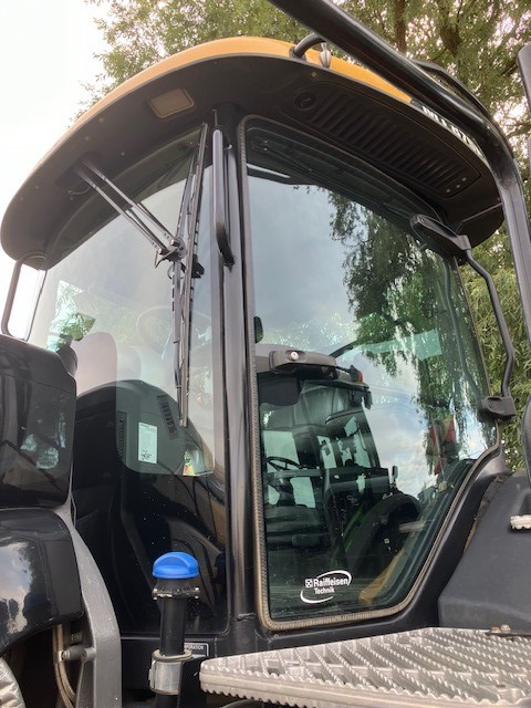 Challenger MT 875 E - Traktor: gambar 3 Challenger MT 875 E - Traktor: gambar 3