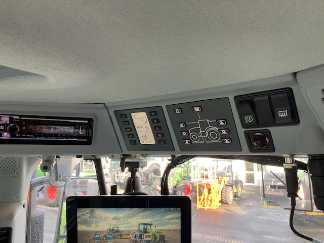 Claas Axion 830 - Traktor: gambar 5 Claas Axion 830 - Traktor: gambar 5