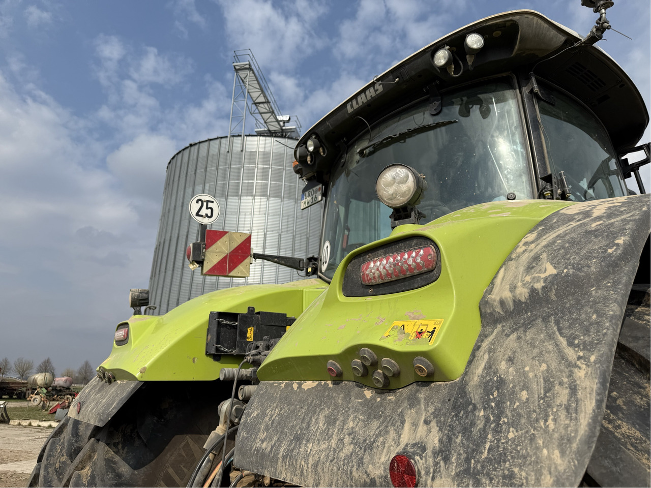 Claas Axion 960 C-Matic CEBIS - Traktor: gambar 4 Claas Axion 960 C-Matic CEBIS - Traktor: gambar 4