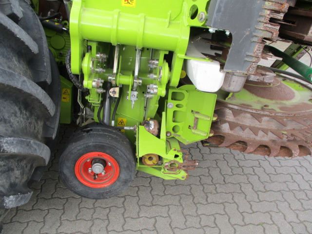 Claas Orbis 900 Maisgebiss - Pemanen gabungan: gambar 4 Claas Orbis 900 Maisgebiss - Pemanen gabungan: gambar 4