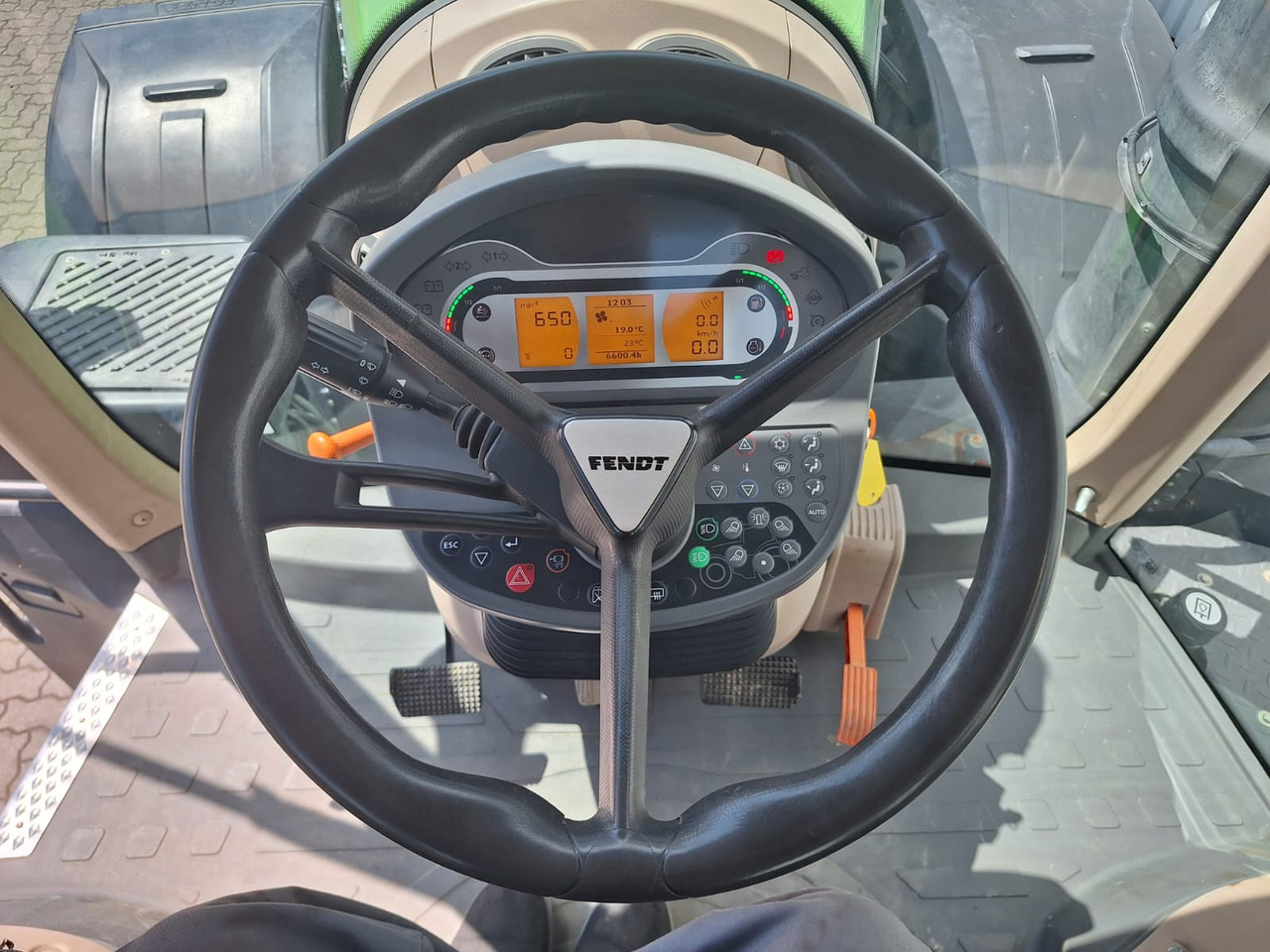 Fendt 1042 Vario S4 ProfiPlus - Traktor: gambar 3 Fendt 1042 Vario S4 ProfiPlus - Traktor: gambar 3