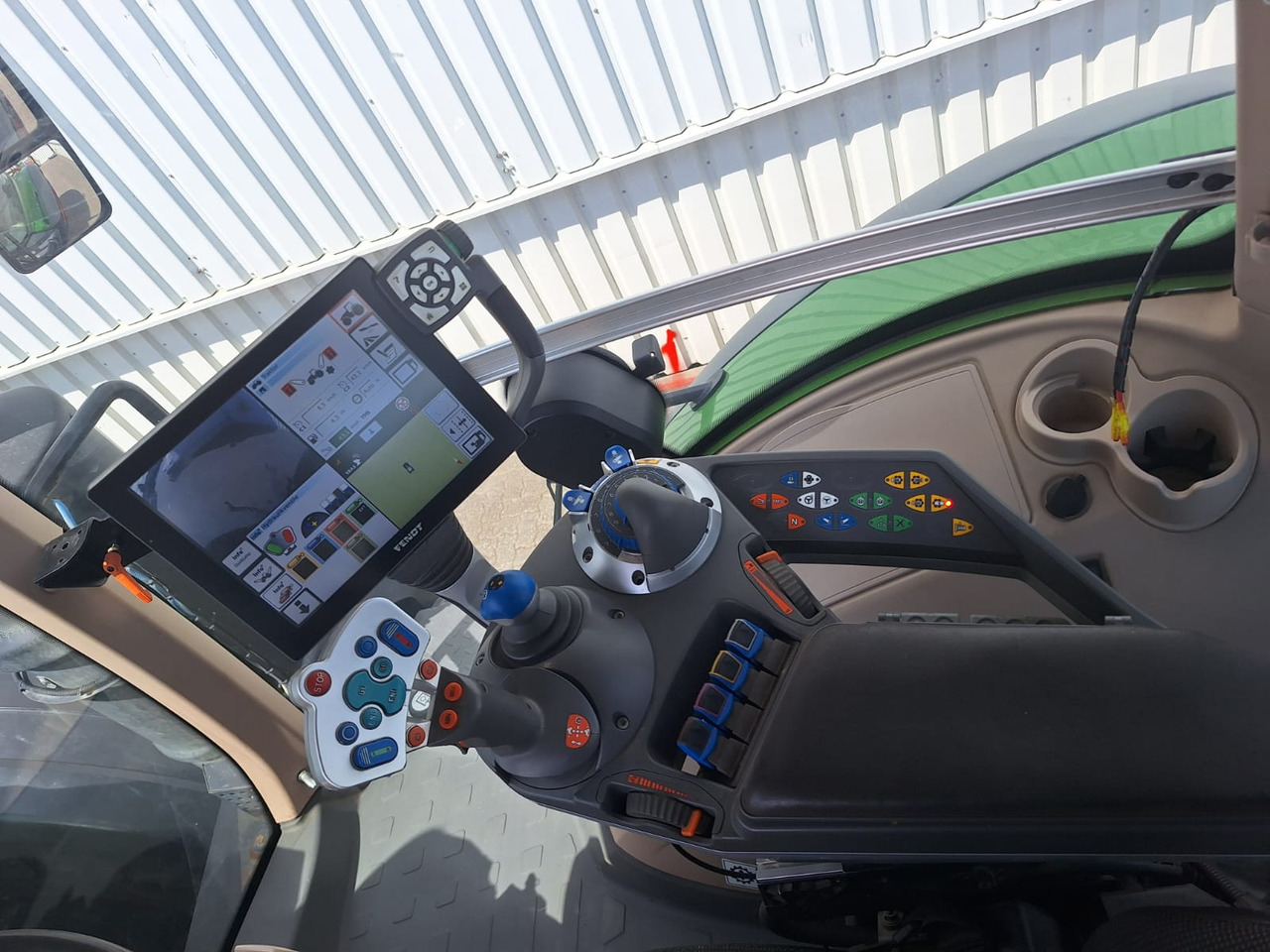 Fendt 1042 Vario S4 ProfiPlus - Traktor: gambar 5 Fendt 1042 Vario S4 ProfiPlus - Traktor: gambar 5