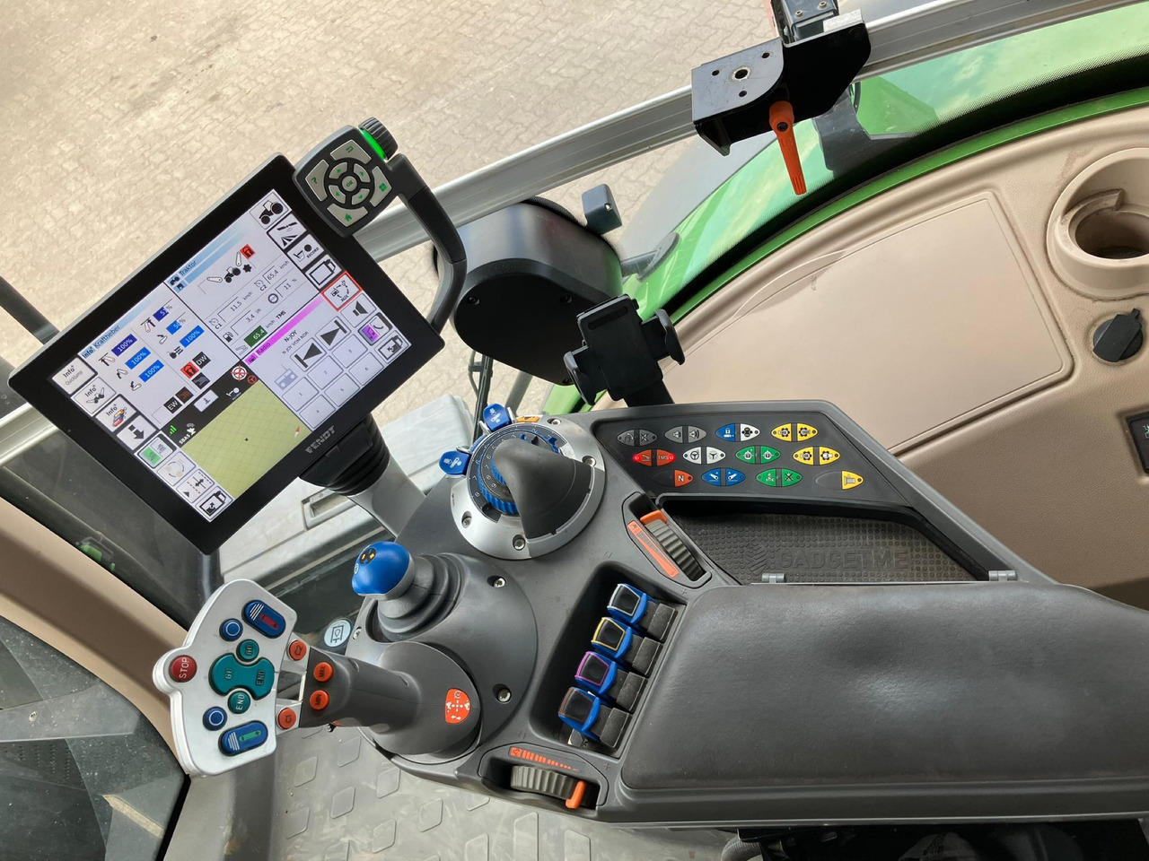 Fendt 1050 Vario Gen2 Profi Plus - Traktor: gambar 2 Fendt 1050 Vario Gen2 Profi Plus - Traktor: gambar 2