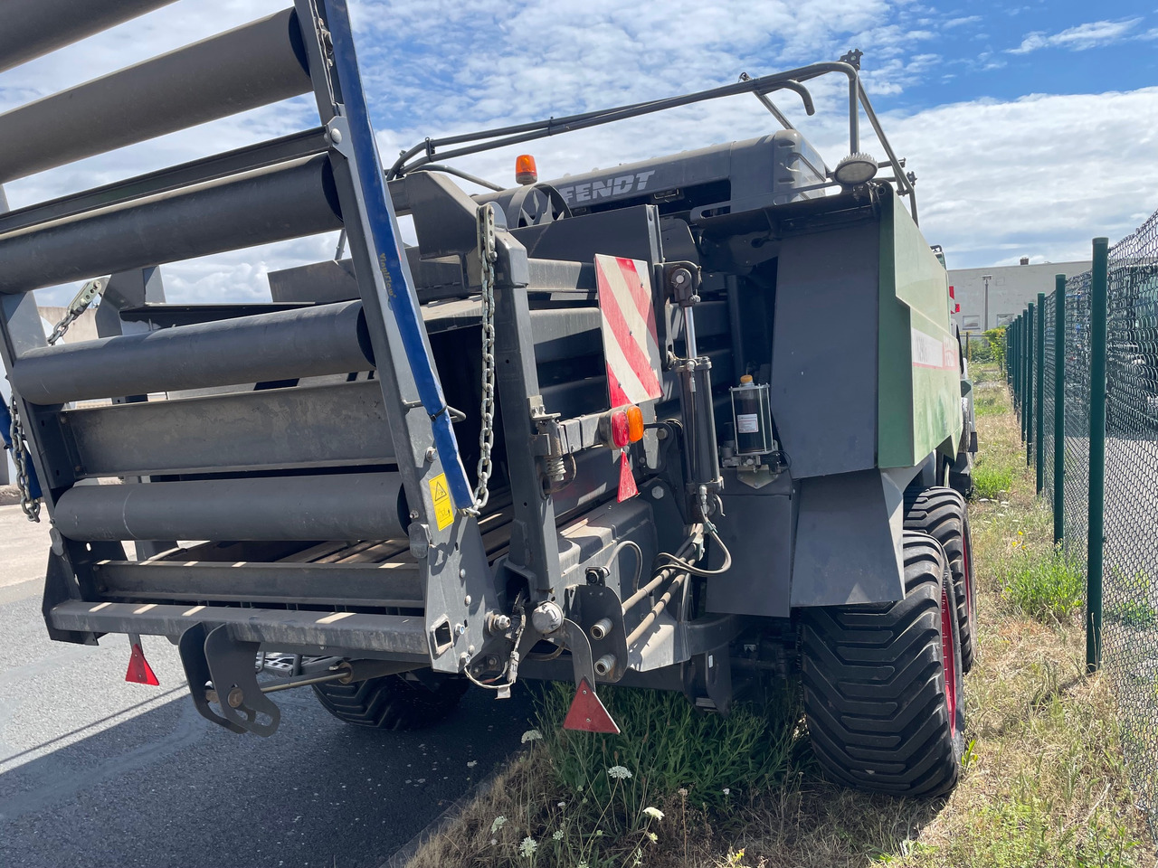 Fendt 1290 Quaderballenpresse - Baler persegi: gambar 4 Fendt 1290 Quaderballenpresse - Baler persegi: gambar 4