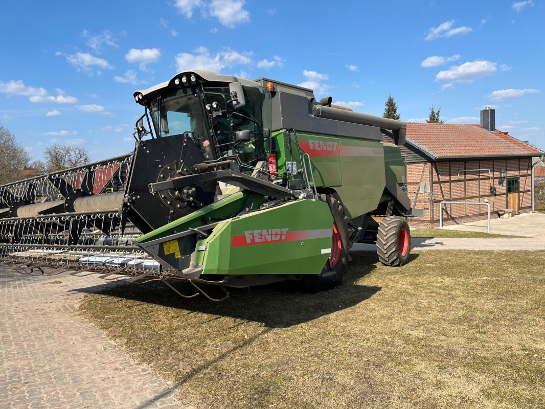 Fendt 5225 E 5,50m PowerFlow Schneidwerk - Pemanen gabungan: gambar 1 Fendt 5225 E 5,50m PowerFlow Schneidwerk - Pemanen gabungan: gambar 1