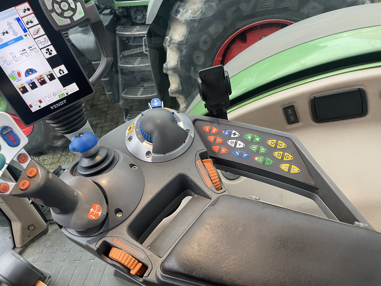 Fendt 718 Power Plus - Traktor: gambar 3 Fendt 718 Power Plus - Traktor: gambar 3