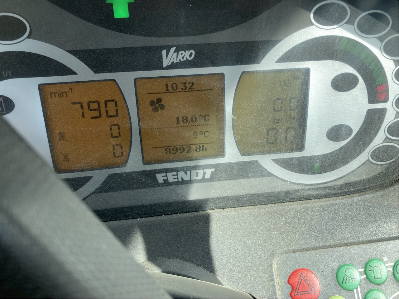 Fendt 724 Vario SCR - Traktor: gambar 4 Fendt 724 Vario SCR - Traktor: gambar 4