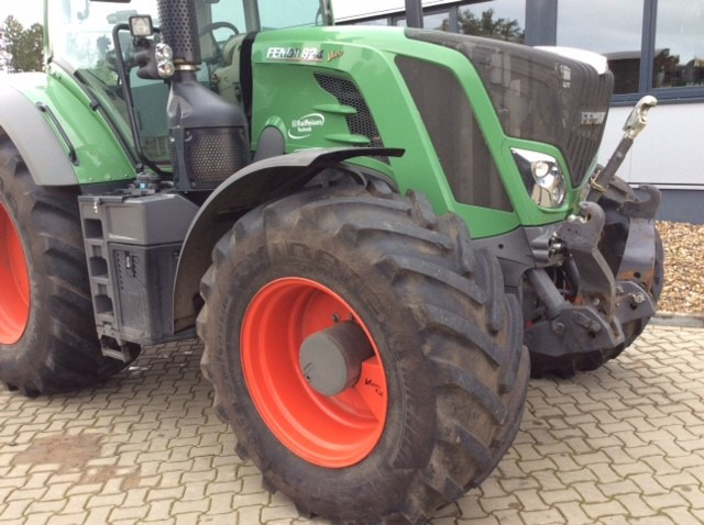 Fendt 824 Vario S4 Profi - Traktor: gambar 4 Fendt 824 Vario S4 Profi - Traktor: gambar 4