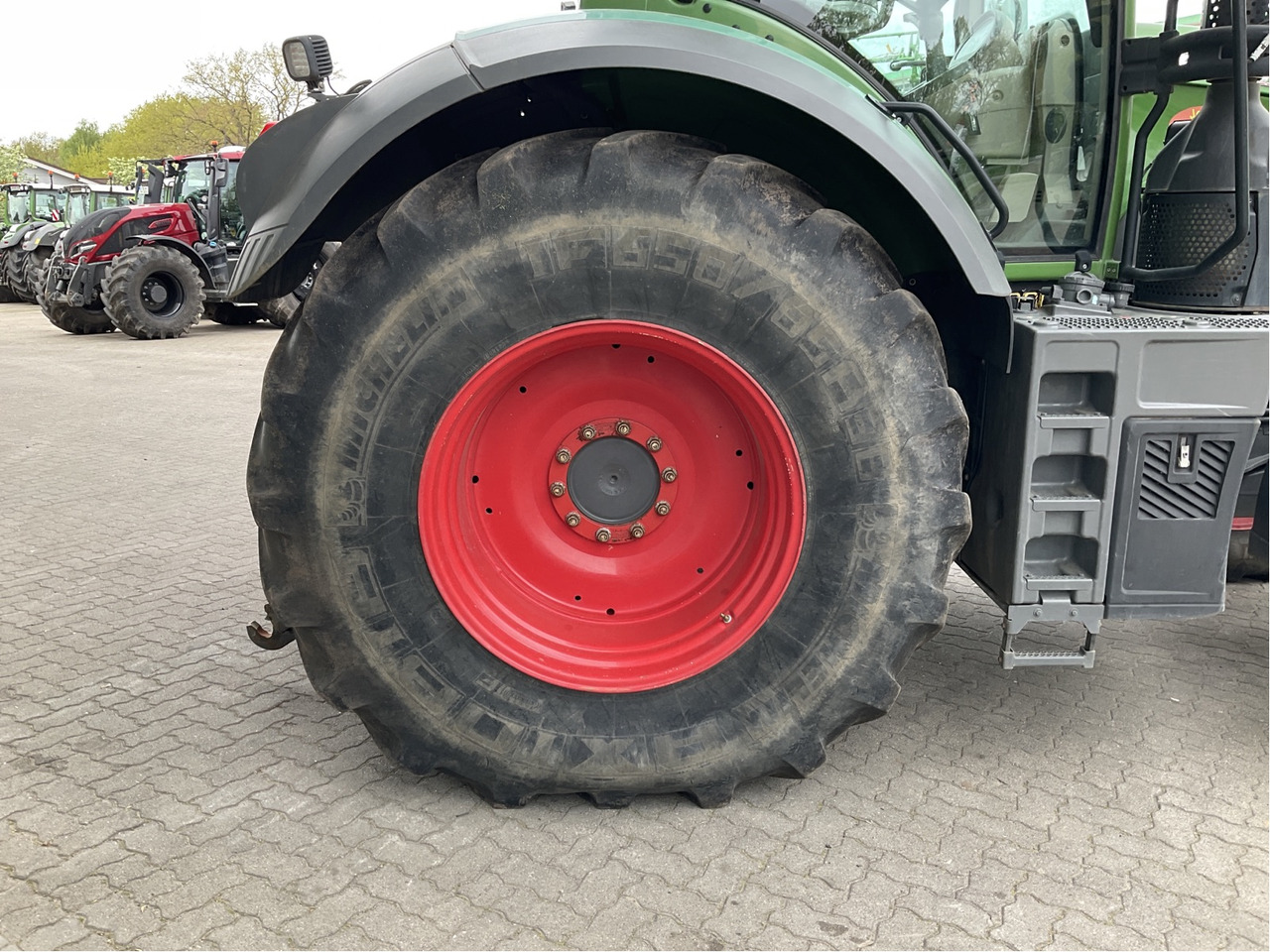 Fendt 826 Vario S4 - Traktor: gambar 3 Fendt 826 Vario S4 - Traktor: gambar 3