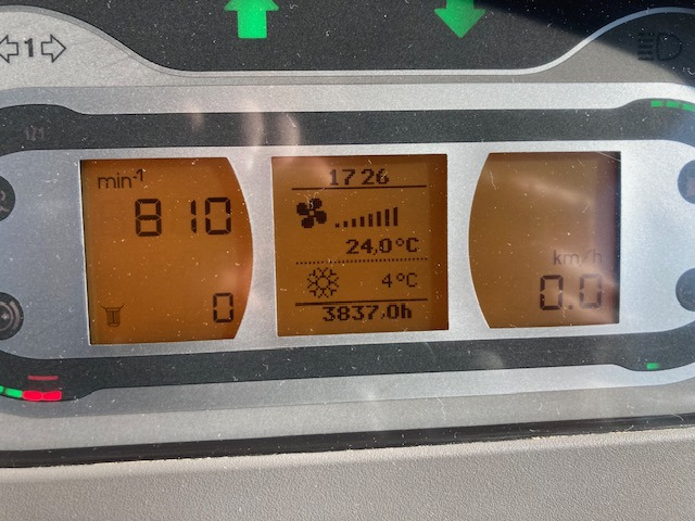 Fendt 826 Vario S4 Profi - Traktor: gambar 2 Fendt 826 Vario S4 Profi - Traktor: gambar 2