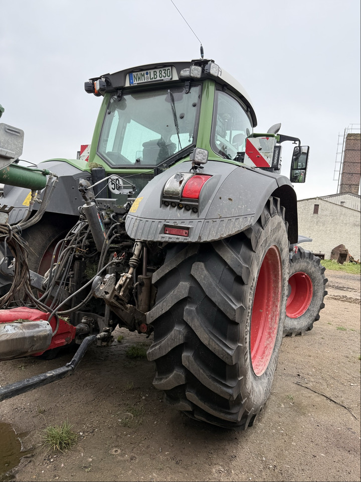 Fendt 828 Vario S4 ProfiPlus - Traktor: gambar 4 Fendt 828 Vario S4 ProfiPlus - Traktor: gambar 4