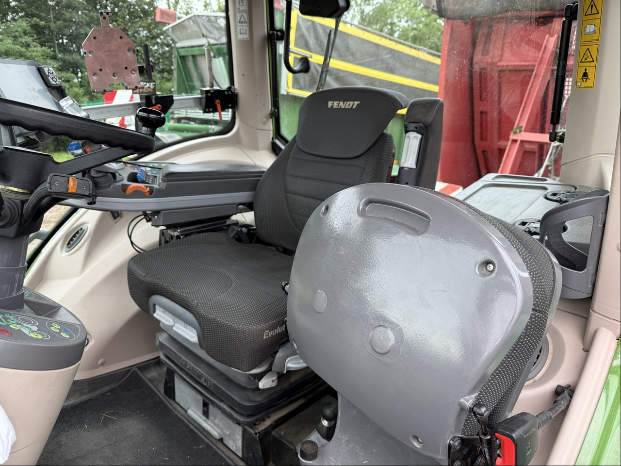 Traktor Fendt 828 Vario S4 ProfiPlus: gambar 13