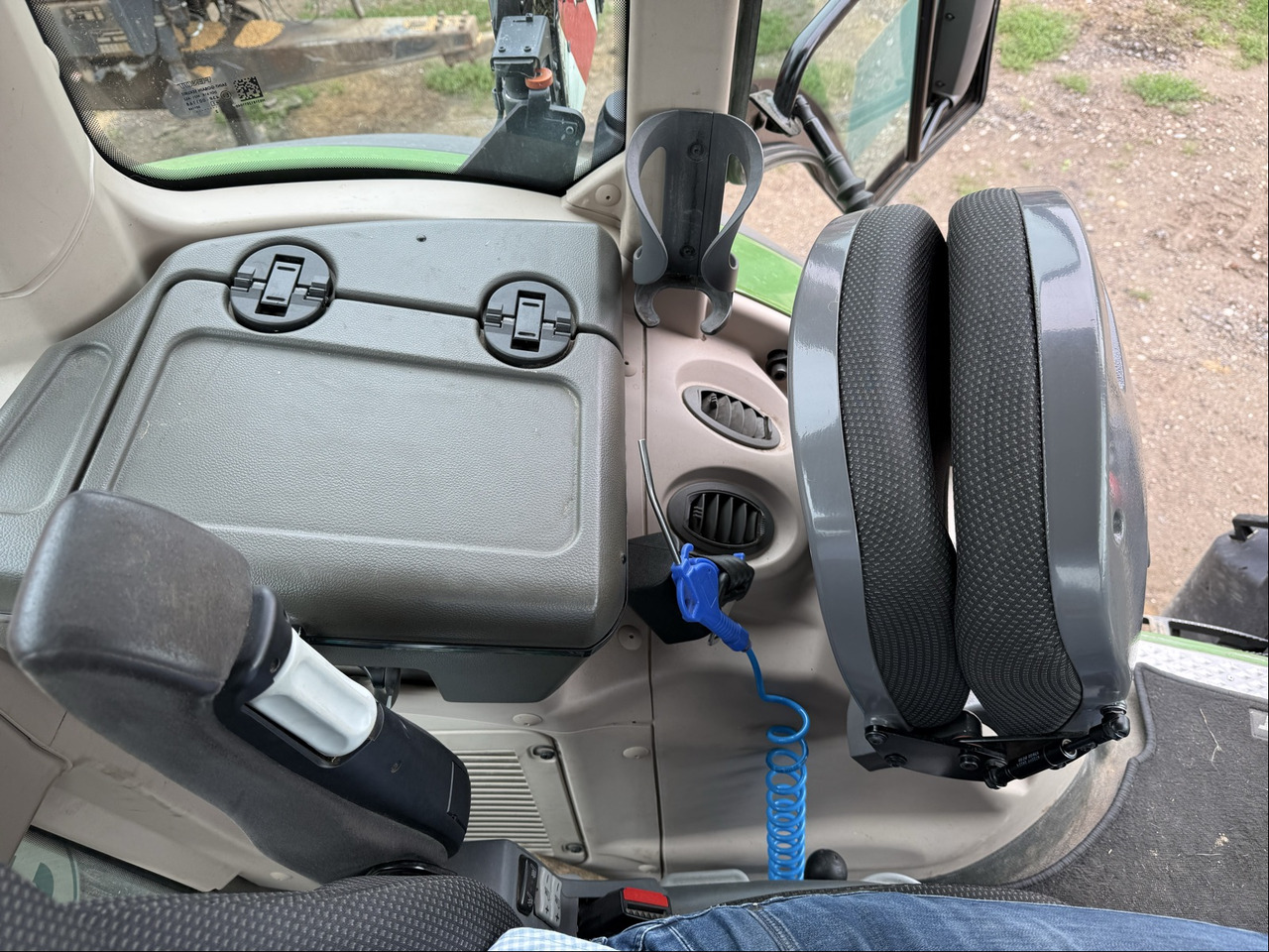 Traktor Fendt 828 Vario S4 ProfiPlus: gambar 11