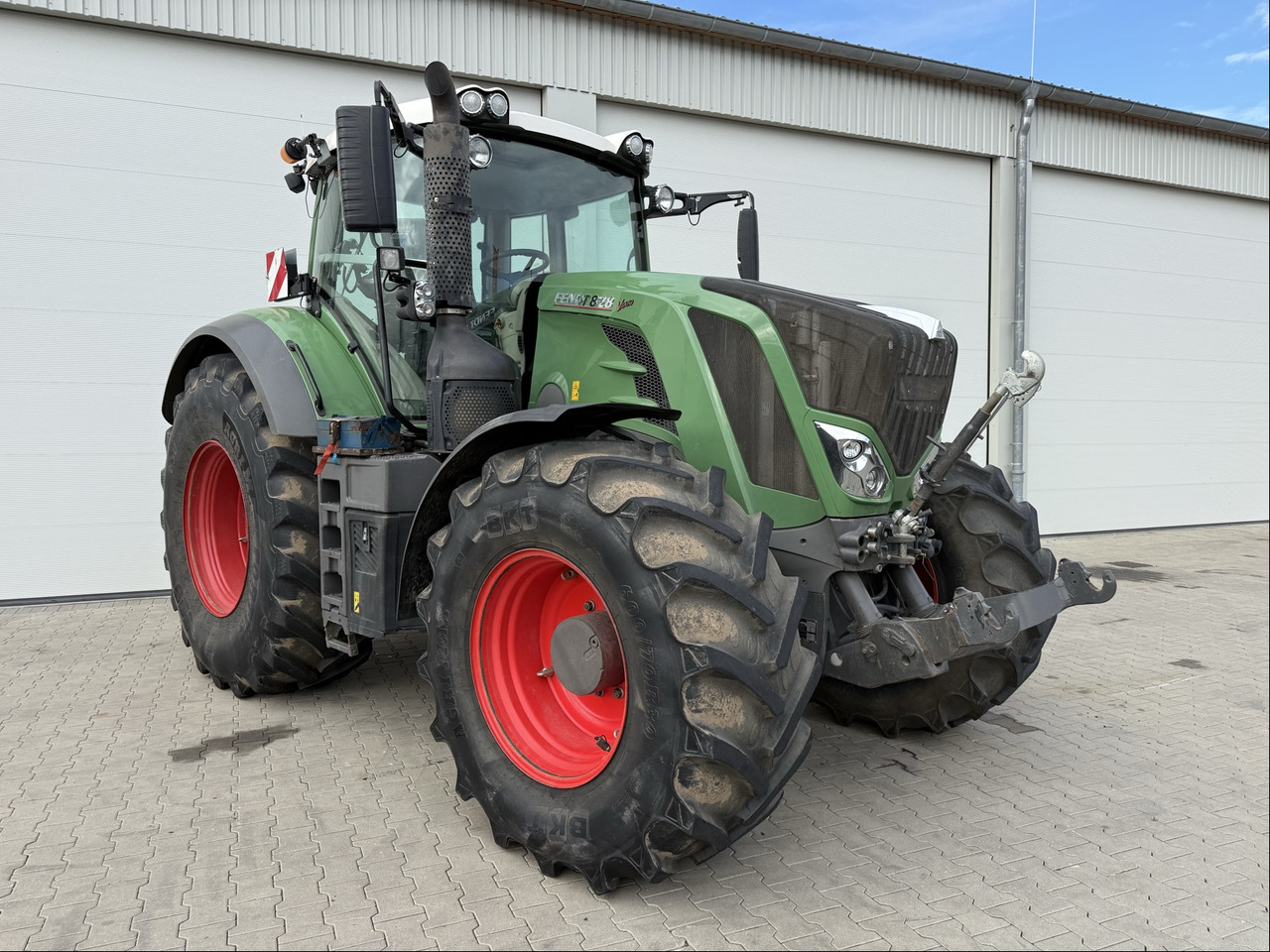 Fendt 828 Vario S4 ProfiPlus Motor NEU - Traktor: gambar 1 Fendt 828 Vario S4 ProfiPlus Motor NEU - Traktor: gambar 1