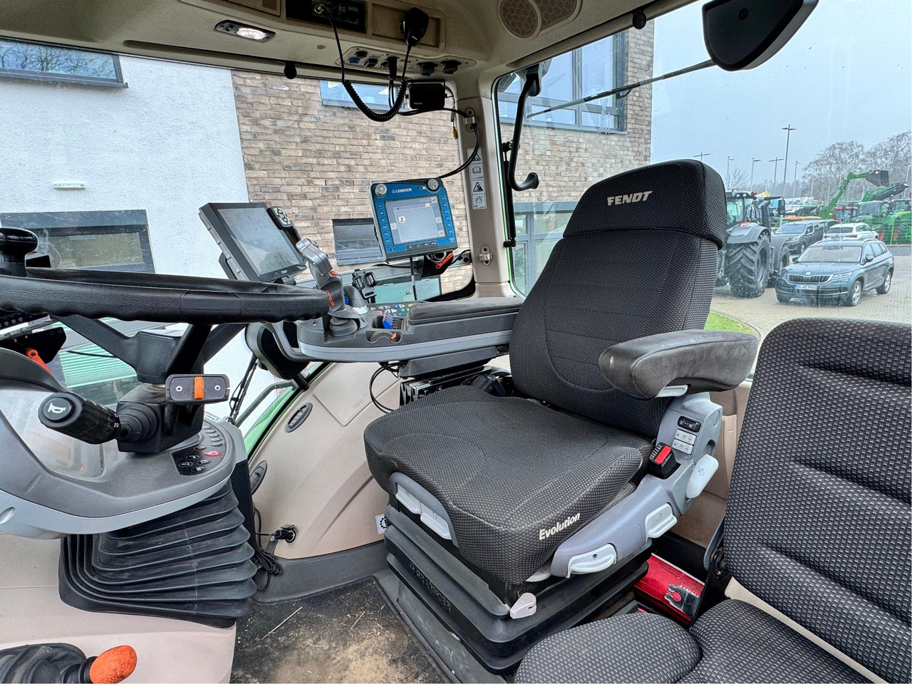 Fendt 933 Vario Gen6 Profi Plus - Traktor: gambar 3 Fendt 933 Vario Gen6 Profi Plus - Traktor: gambar 3