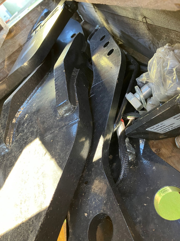 Fendt Frontlader - Anbauteile - Pemuat depan untuk traktor: gambar 2 Fendt Frontlader - Anbauteile - Pemuat depan untuk traktor: gambar 2