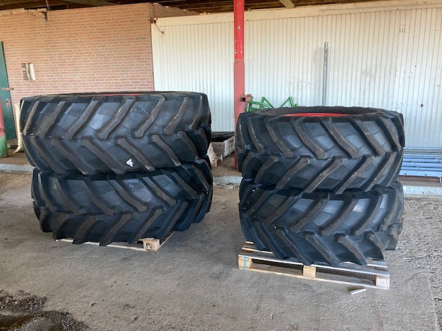 Fendt Trelleborg 650/75R38 600/65R - Ban: gambar 1 Fendt Trelleborg 650/75R38 600/65R - Ban: gambar 1
