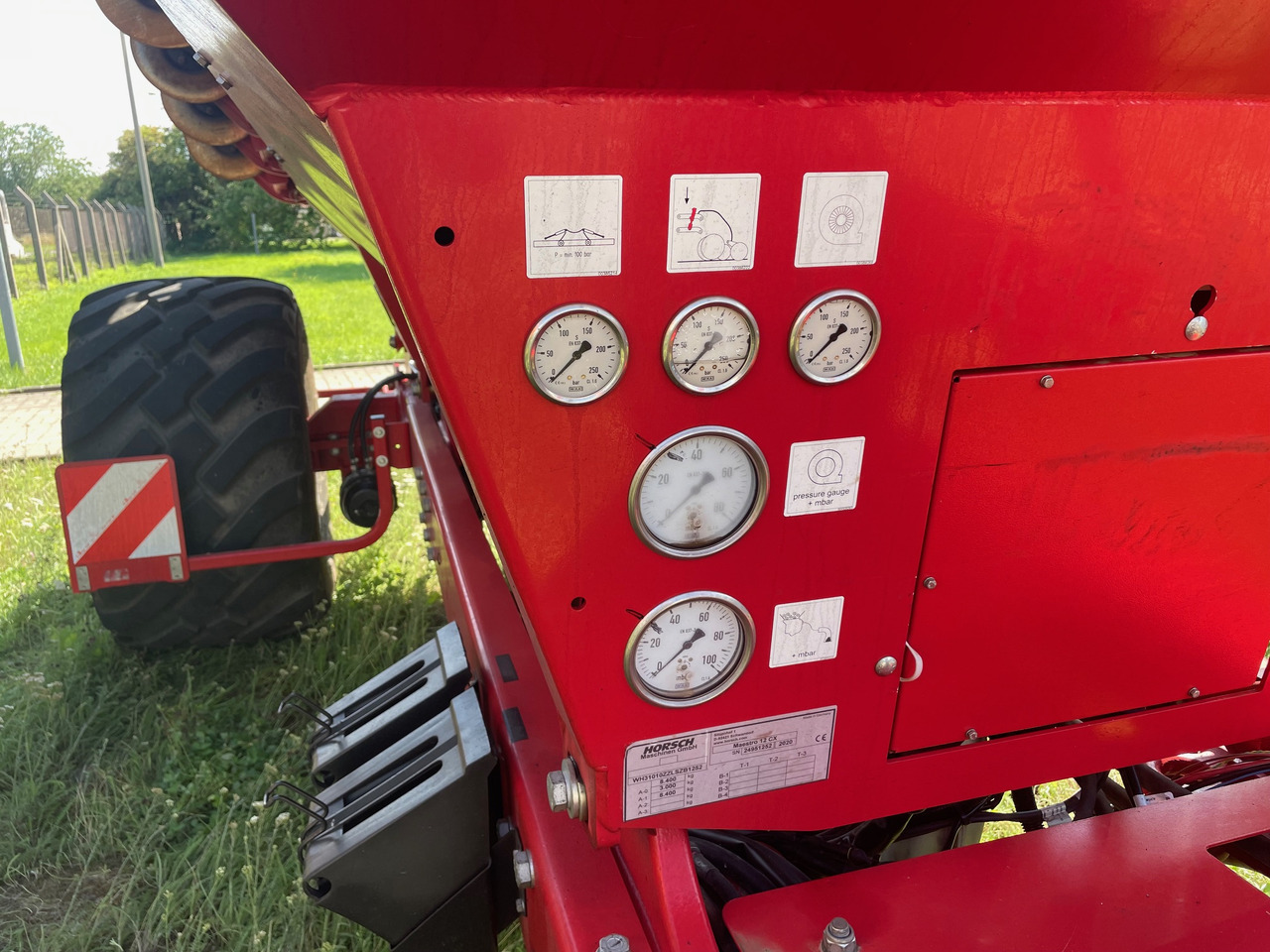 Horsch Maestro 12.45 CX - Bor benih: gambar 2 Horsch Maestro 12.45 CX - Bor benih: gambar 2