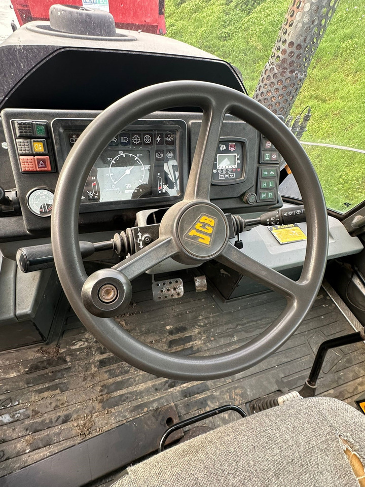 JCB Fastrac - Traktor: gambar 2 JCB Fastrac - Traktor: gambar 2