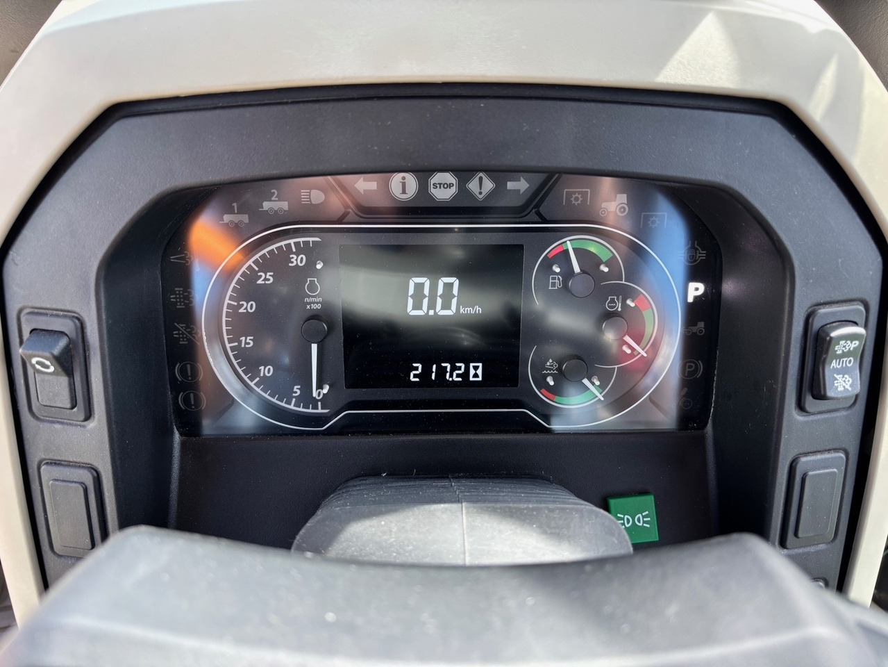 John Deere 5090 M - Traktor: gambar 2 John Deere 5090 M - Traktor: gambar 2