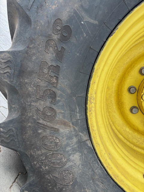 John Deere 6210 R - Traktor: gambar 4 John Deere 6210 R - Traktor: gambar 4