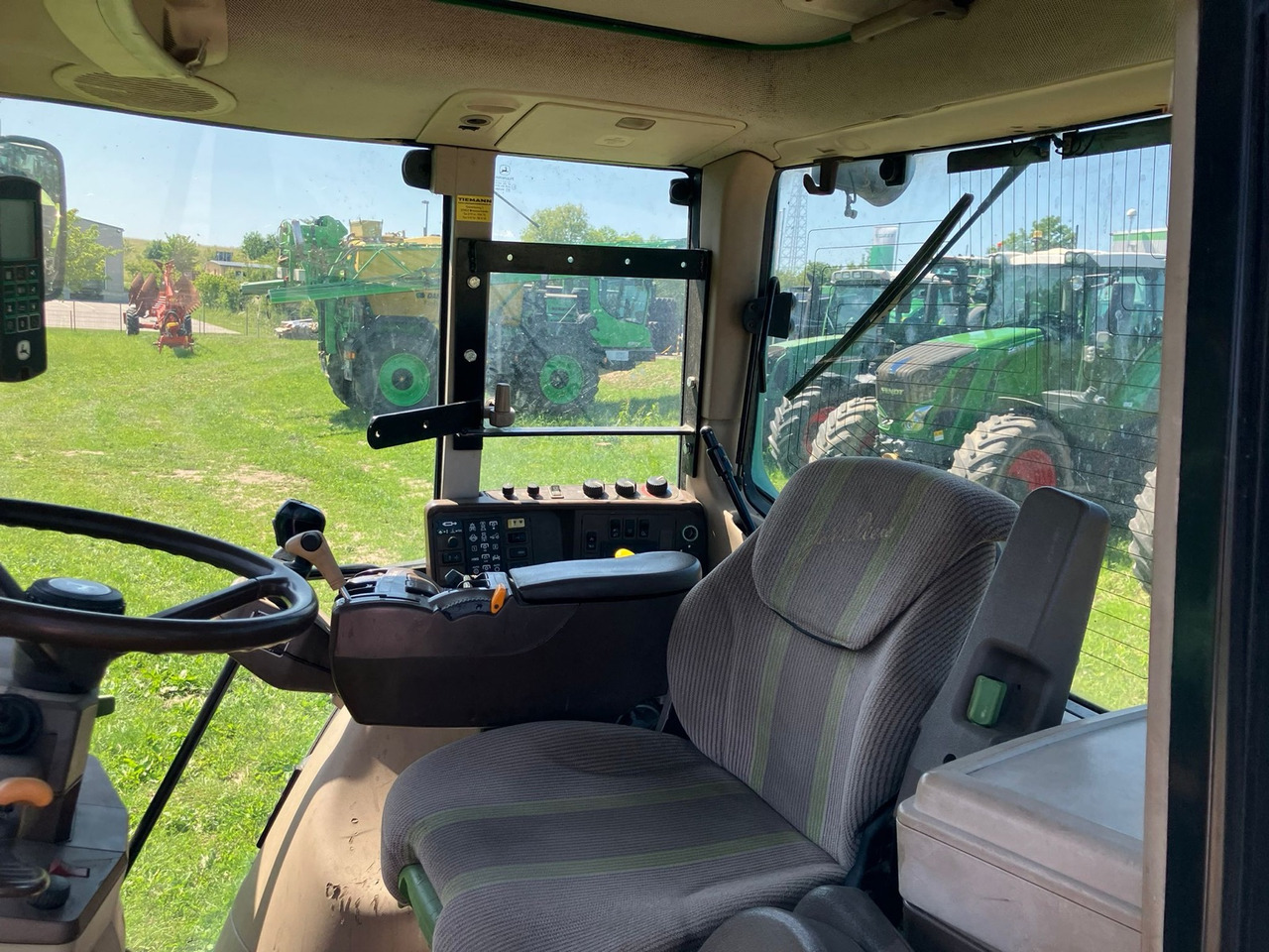 John Deere 6920S AutoPower - Traktor: gambar 2 John Deere 6920S AutoPower - Traktor: gambar 2