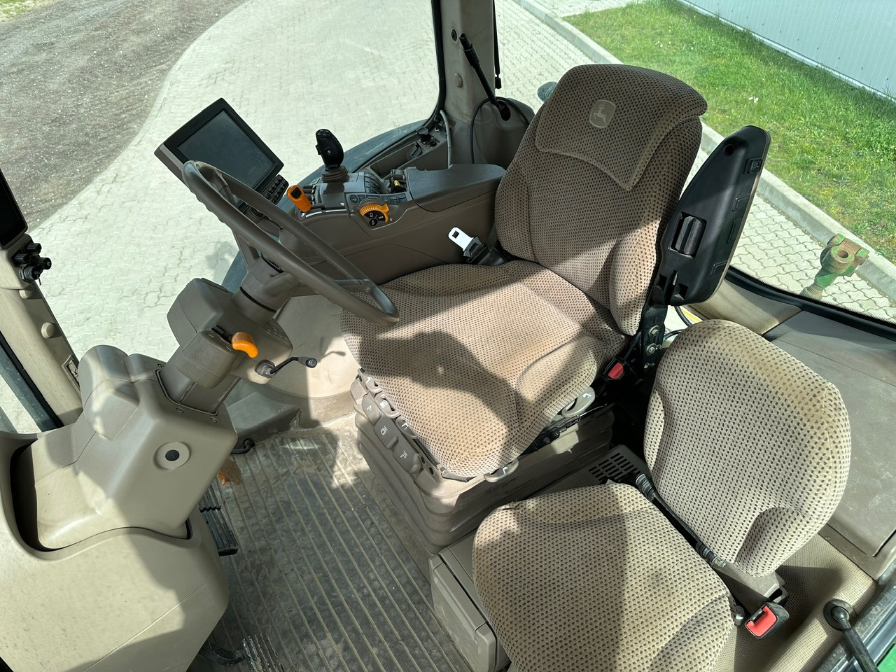 John Deere 7230R - Traktor: gambar 3 John Deere 7230R - Traktor: gambar 3