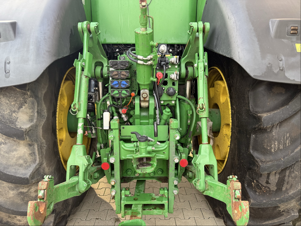 John Deere 7310R AutoPower - Traktor: gambar 3 John Deere 7310R AutoPower - Traktor: gambar 3