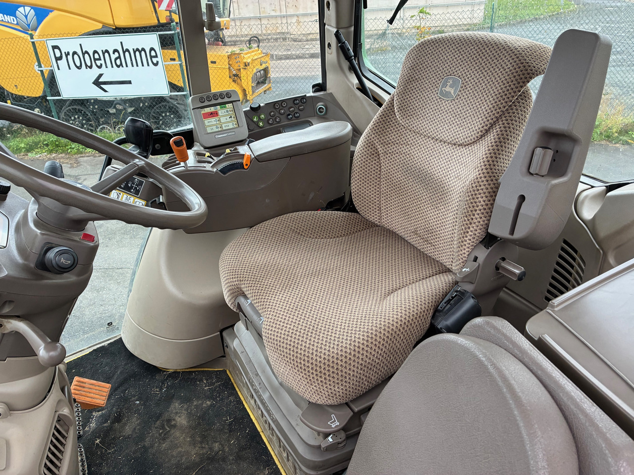 John Deere 7430 - Traktor: gambar 4 John Deere 7430 - Traktor: gambar 4