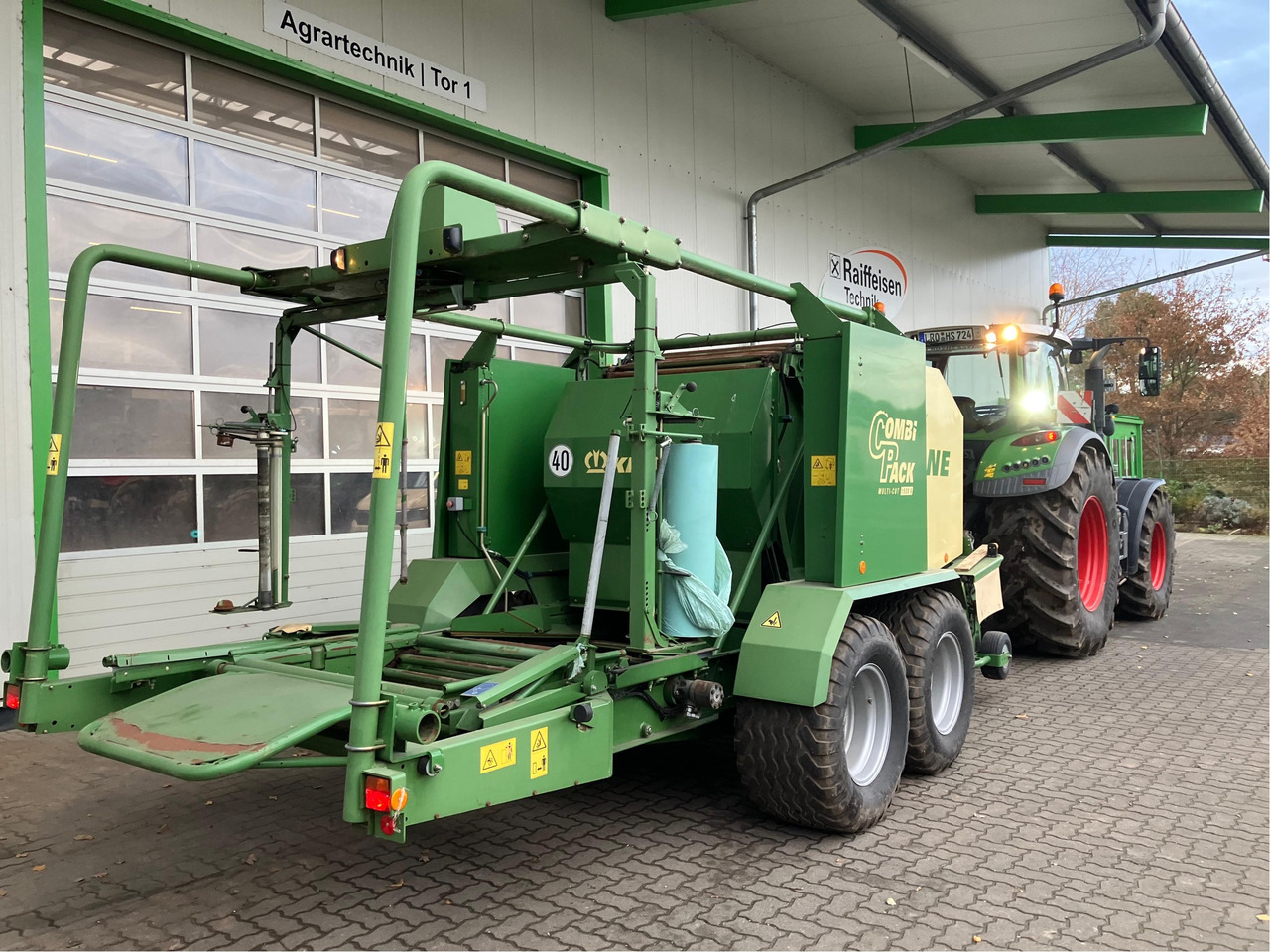 Krone CombiPack multicut 1500V - Peralatan untuk pembuatan jerami: gambar 5 Krone CombiPack multicut 1500V - Peralatan untuk pembuatan jerami: gambar 5