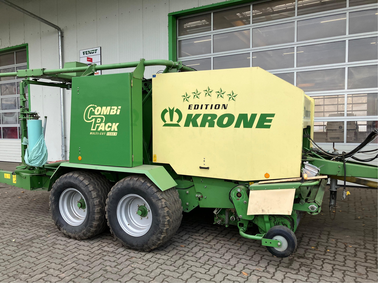 Krone CombiPack multicut 1500V - Peralatan untuk pembuatan jerami: gambar 3 Krone CombiPack multicut 1500V - Peralatan untuk pembuatan jerami: gambar 3