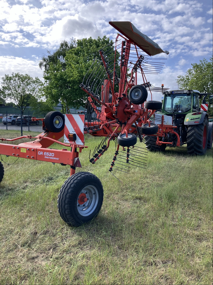 Kuhn 6520 - Tedder/ Menyapu: gambar 4 Kuhn 6520 - Tedder/ Menyapu: gambar 4