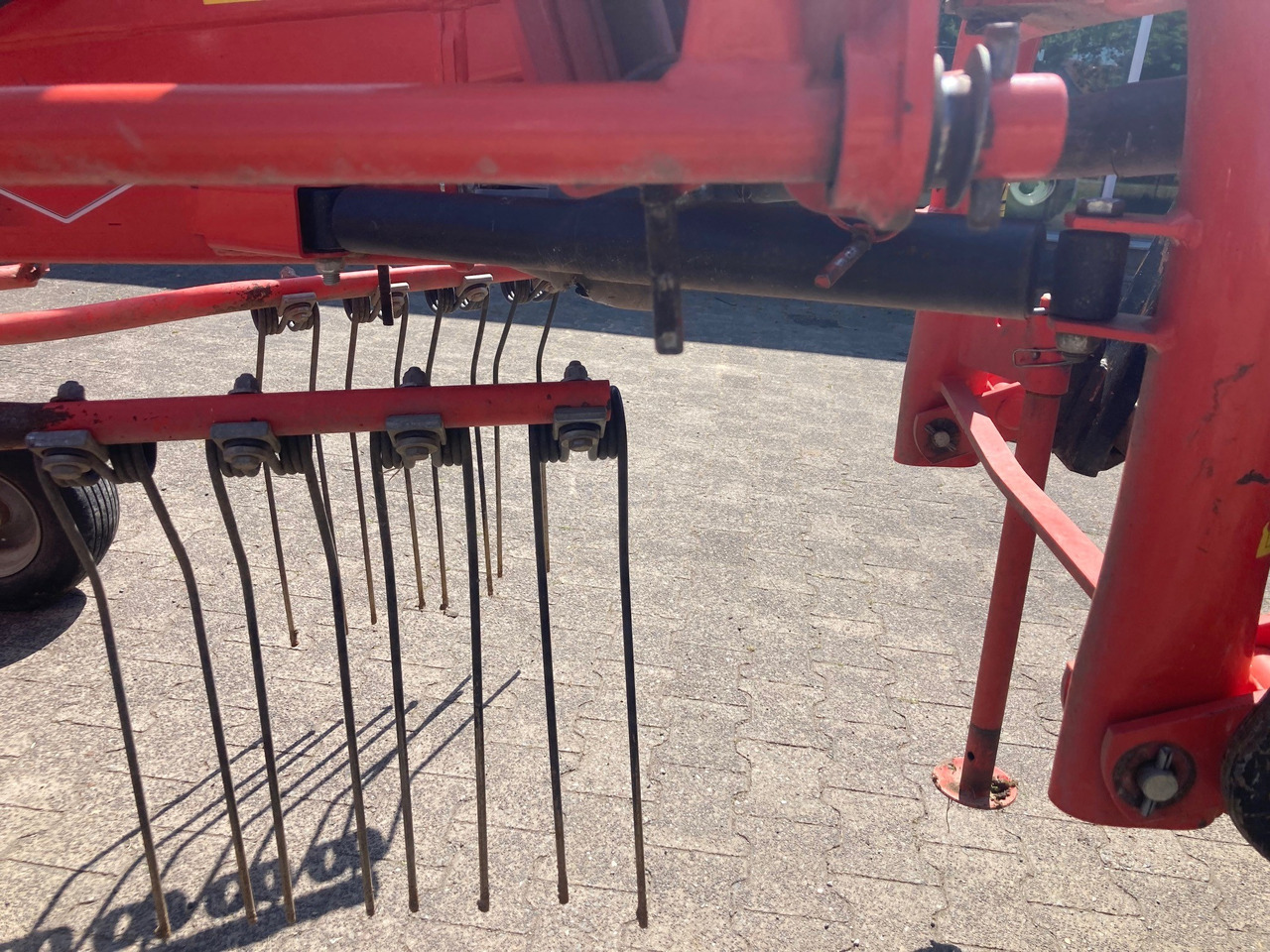 Kuhn GA 4521 - Tedder/ Menyapu: gambar 3 Kuhn GA 4521 - Tedder/ Menyapu: gambar 3