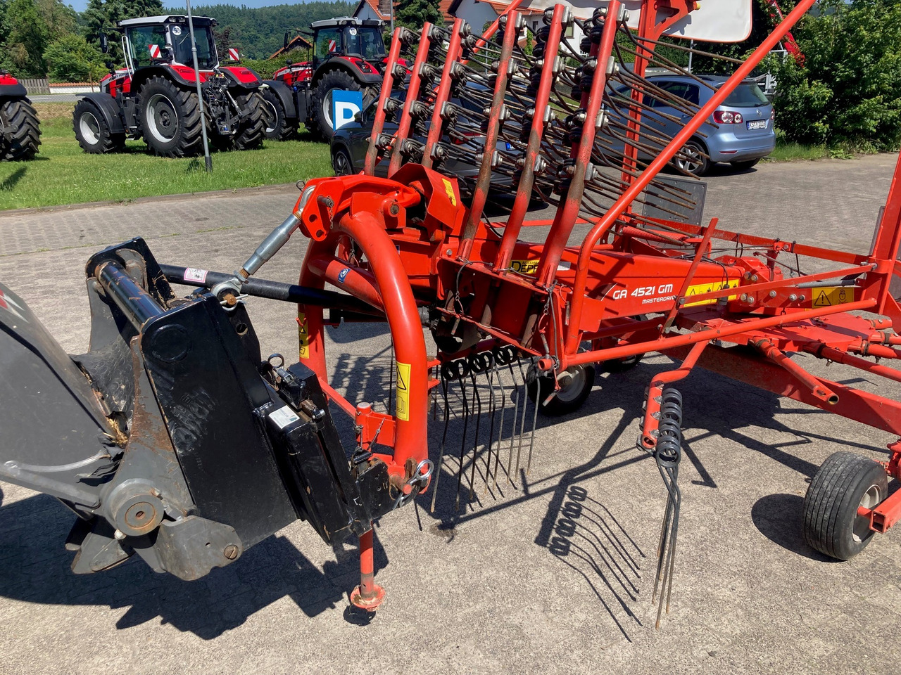 Tedder/ Menyapu Kuhn Schwader GA 4521: gambar 7