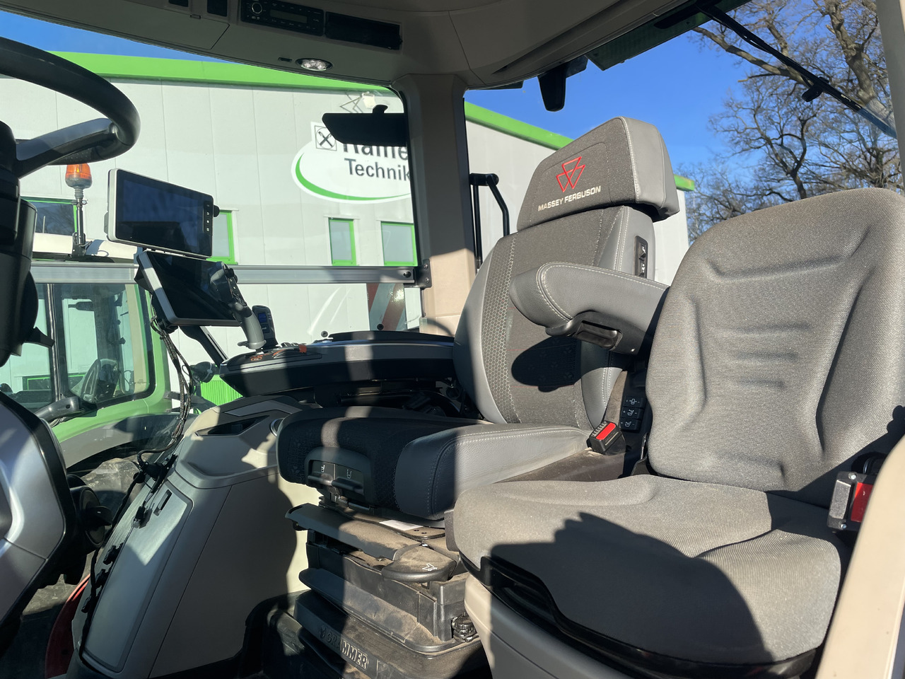 Massey Ferguson 8S.265 Dyna-VT EXCLUSIVE - Traktor: gambar 3 Massey Ferguson 8S.265 Dyna-VT EXCLUSIVE - Traktor: gambar 3