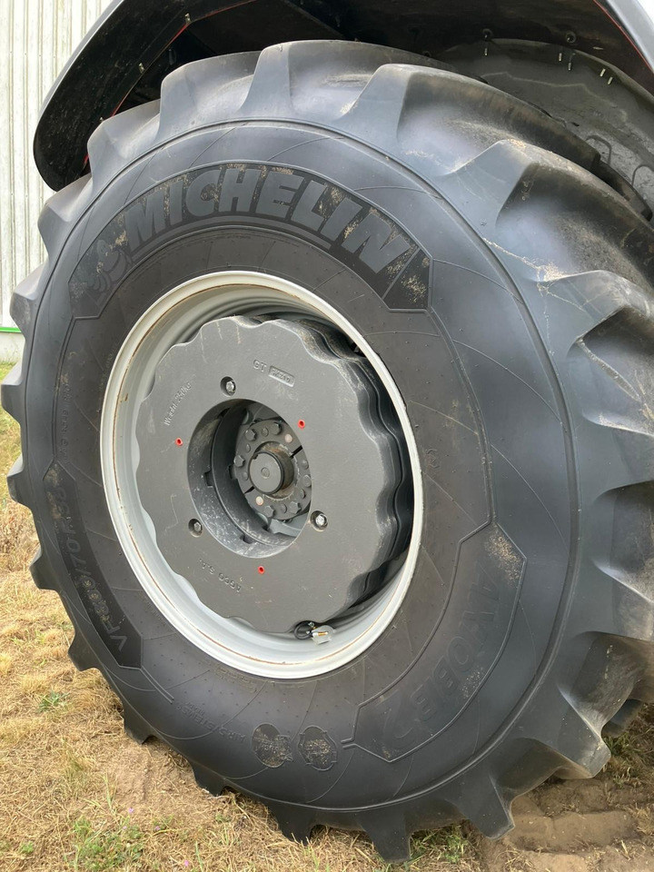 Massey Ferguson 8S.305 Dyna-VT EXCLUSIVE - Traktor: gambar 4 Massey Ferguson 8S.305 Dyna-VT EXCLUSIVE - Traktor: gambar 4