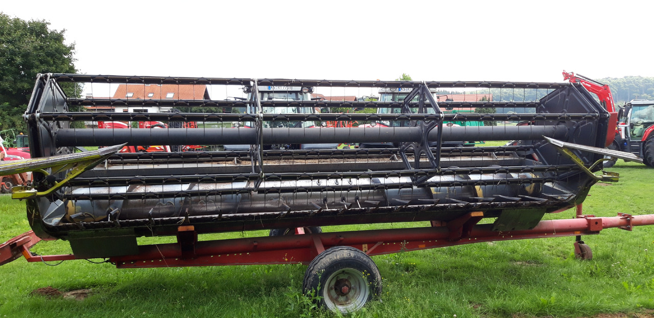 Massey Ferguson Beta 7260 - Pemanen gabungan: gambar 4 Massey Ferguson Beta 7260 - Pemanen gabungan: gambar 4