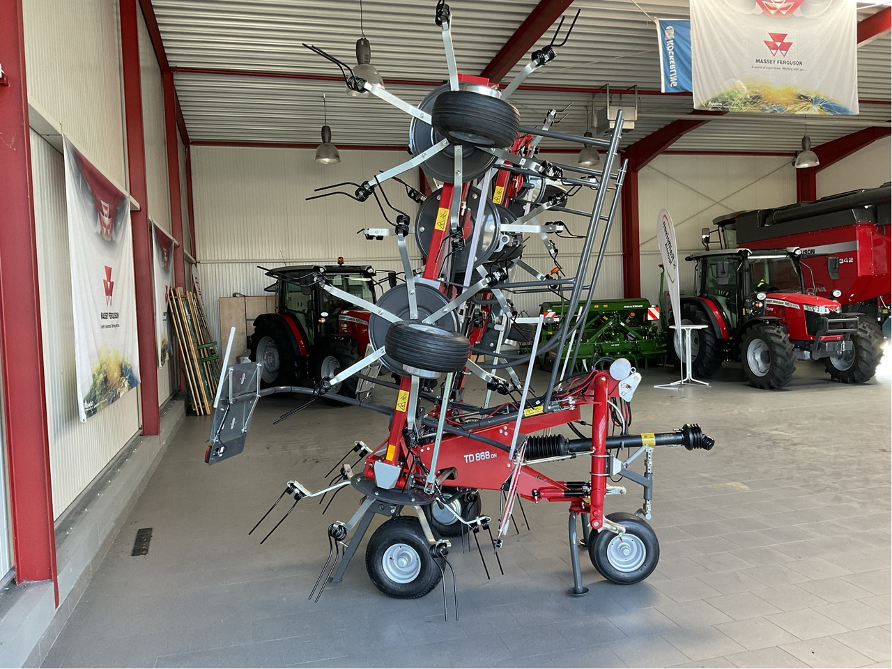 Massey Ferguson TD 868 DN Heuwender - Tedder/ Menyapu: gambar 2 Massey Ferguson TD 868 DN Heuwender - Tedder/ Menyapu: gambar 2